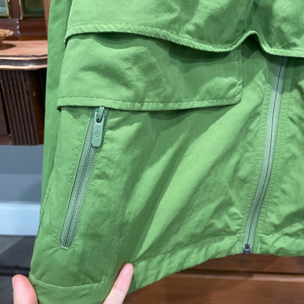 Lululemon Jacket - Picture 4 of 10